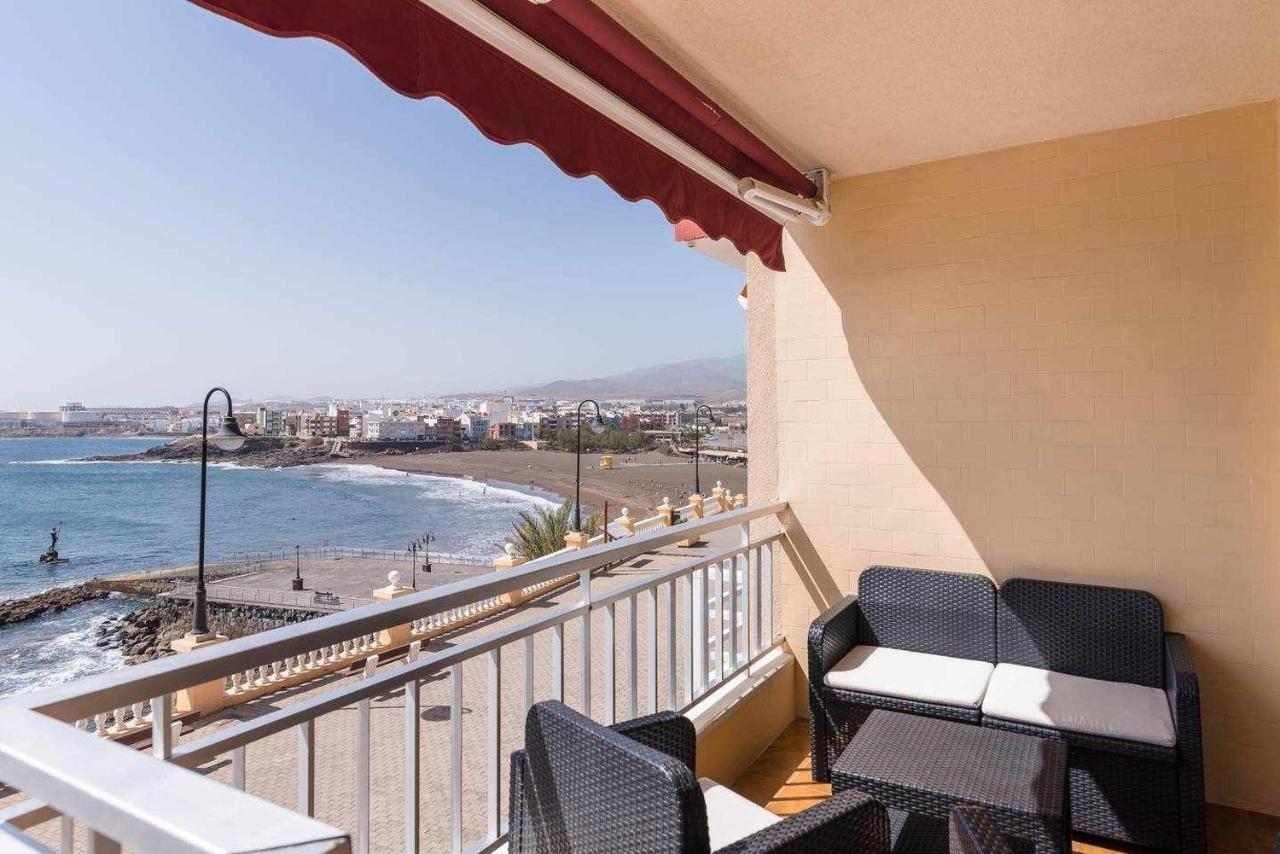 Piso En Primera Linea Con Vistas Directas Al Mar Melenara Bagian luar foto