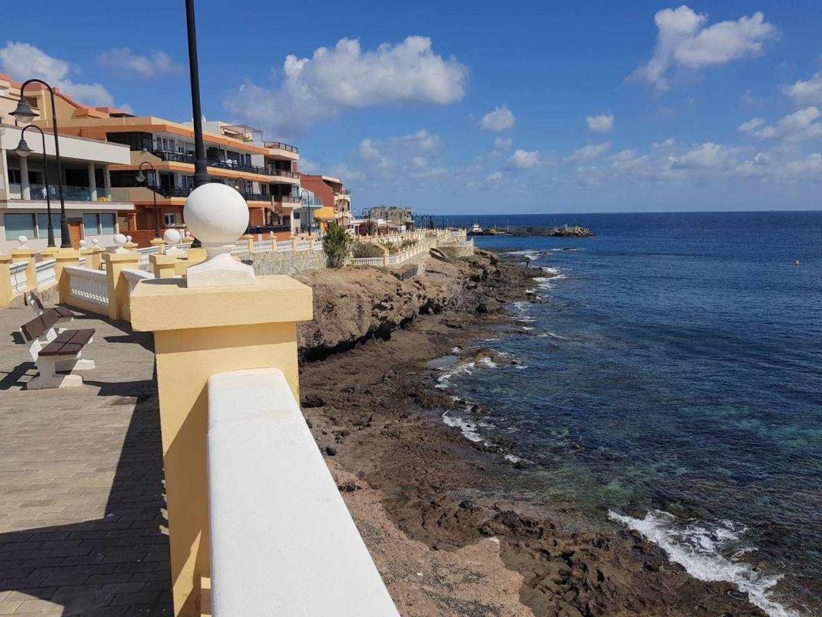 Piso En Primera Linea Con Vistas Directas Al Mar Melenara Bagian luar foto