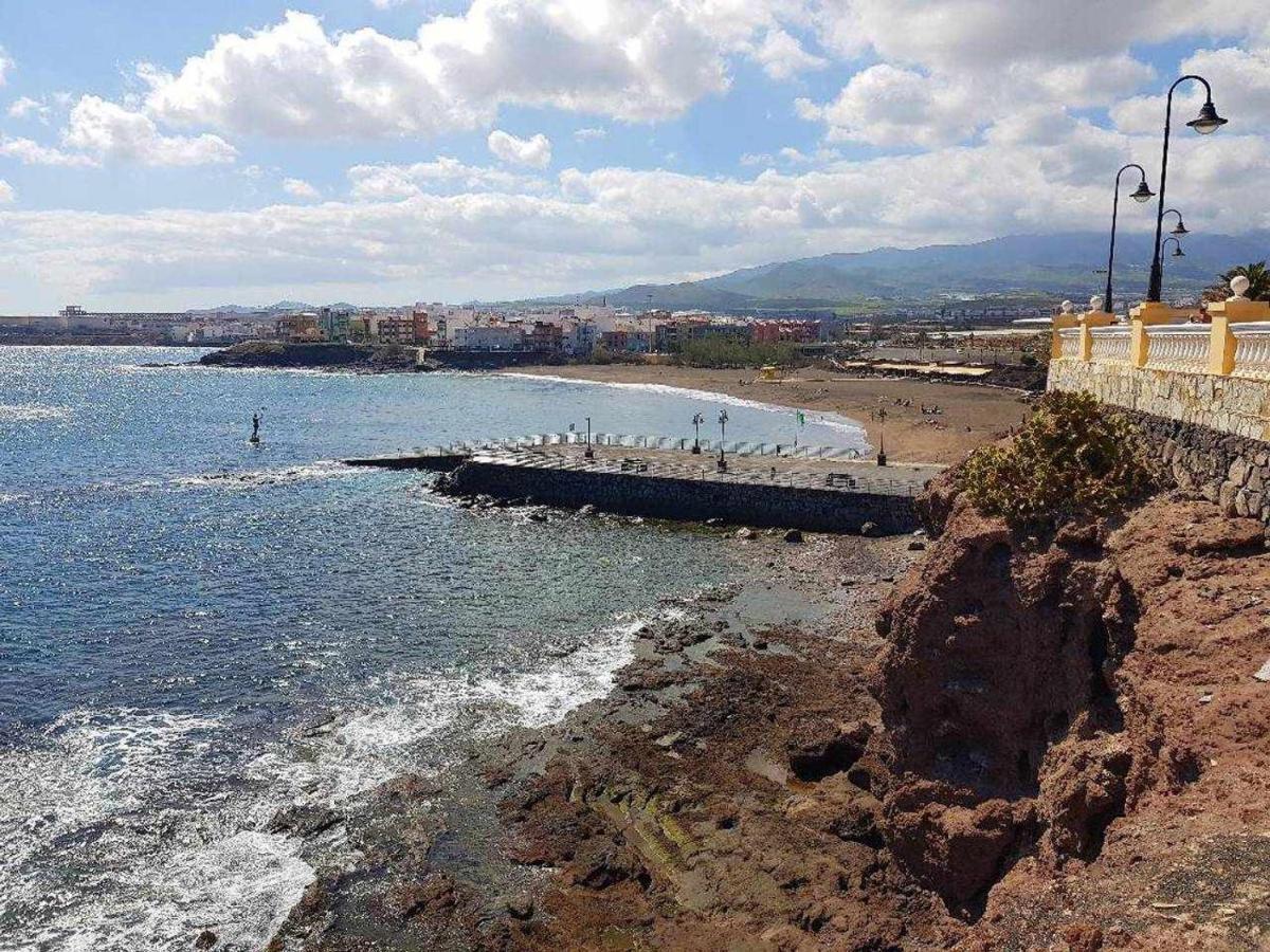 Piso En Primera Linea Con Vistas Directas Al Mar Melenara Bagian luar foto